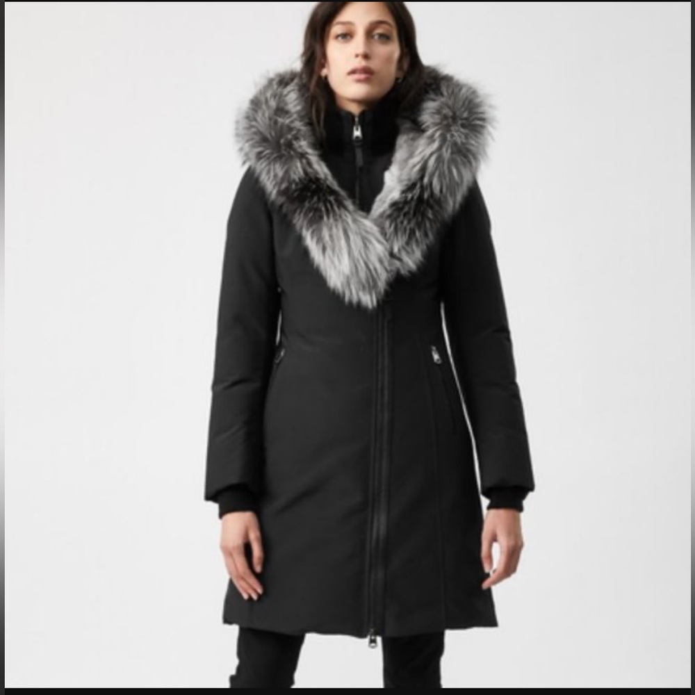 Mackage Trish Coat in EUC, size Medium in silver fox